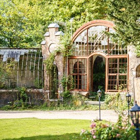 Hochzeitslocation: Unsere tolle Orangerie - ein Traum für jedes Hochzeitsshooting - Villa Au