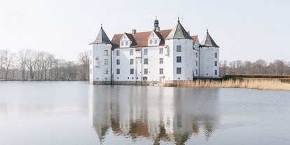 Winterhochzeit - PLZ 24960 (Deutschland) - Feiern Sie Ihre Hochzeit im Schloss Glücksburg in 24960 Glücksburg. - Schloss Glücksburg