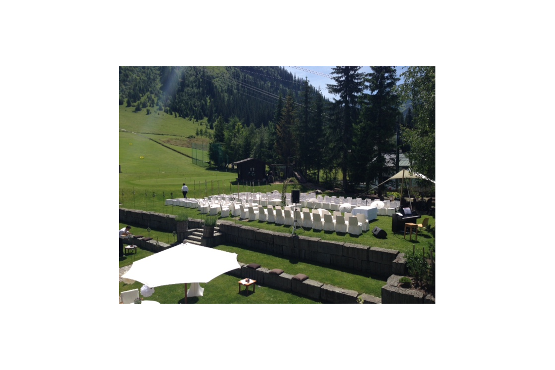 Hochzeitslocation: Bestuhlung Garten (Beispiel) - Der Berghof