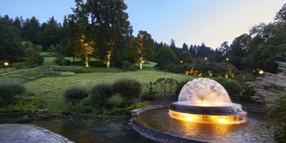 Winterhochzeit - PLZ 71034 (Deutschland) - Hotelpark am Abend - Hotel Therme Bad Teinach