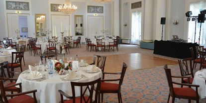 Winterhochzeit - PLZ 71034 (Deutschland) - Hochzeit mit Bühne - Hotel Therme Bad Teinach