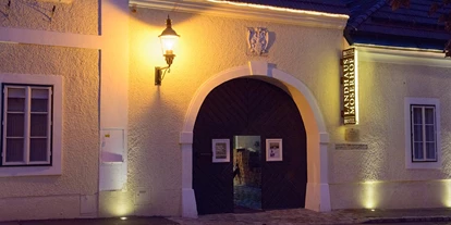 Winterhochzeit - nächstes Hotel - Heiraten im Hotel Landhaus Moserhof in 2352 Gumpoldskirchen. - Hotel Landhaus Moserhof****