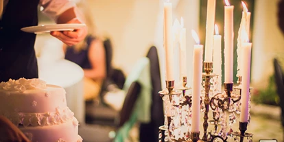 Winterhochzeit - nächstes Hotel - DIe Hochzeitstorte aus Gumpolskirchen - Hotel Landhaus Moserhof****