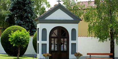 Winterhochzeit - Mistelbach (Mistelbach) - Kapelle gegenüber. - Rochussaal