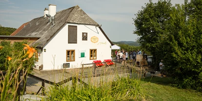 Winterhochzeit - Grafenegg - Mirli diemeierei https://mirli.at/mirli-feiert/ - Mirli