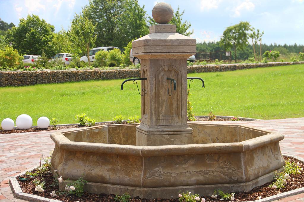 Hochzeitslocation: Haus Wildrose