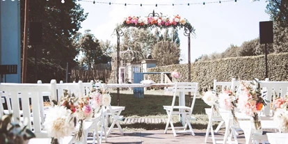 Winterhochzeit - Preisniveau: €€€ - Düsseldorf - Eine Trauung unter freiem Himmel im Gut Hohenholz. - Gut Hohenholz