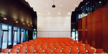 Winterhochzeit - Preisniveau: € - Vockenberg - Kultursaal Passail (Sitzordnung Kino in Richtung Bühne) - Kultursaal Passail