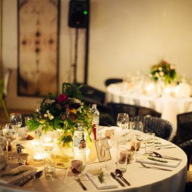 Hochzeitslocation: Ausreichend Platz für Ihre Veranstaltung.
Foto © www.kalinkaphoto.at - Schüttkasten von Primmersdorf