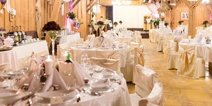 Winterhochzeit - Neumarkt im Mühlkreis - Der Feststadl des Stadlerhof Wilhering nahe Linz. - Stadlerhof Wilhering