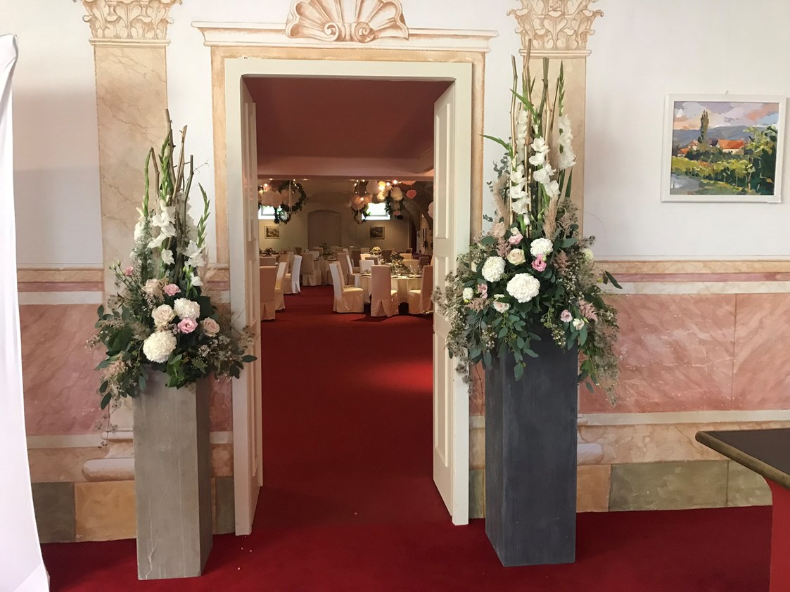 Hochzeitslocation: Eingang Festsaal - Schloss Gamlitz