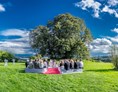 Hochzeitslocation: Außenanlage Trauung - Hofgut Bergerhof