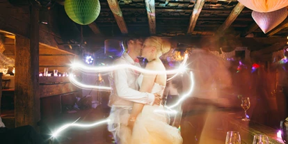 Winterhochzeit - Tirol - Hochzeitsfeierlichkeiten auf der Stangl Alm des Bio-Hotel Stanglwirt in Tirol.
Foto © formafoto.net - Bio-Hotel Stanglwirt