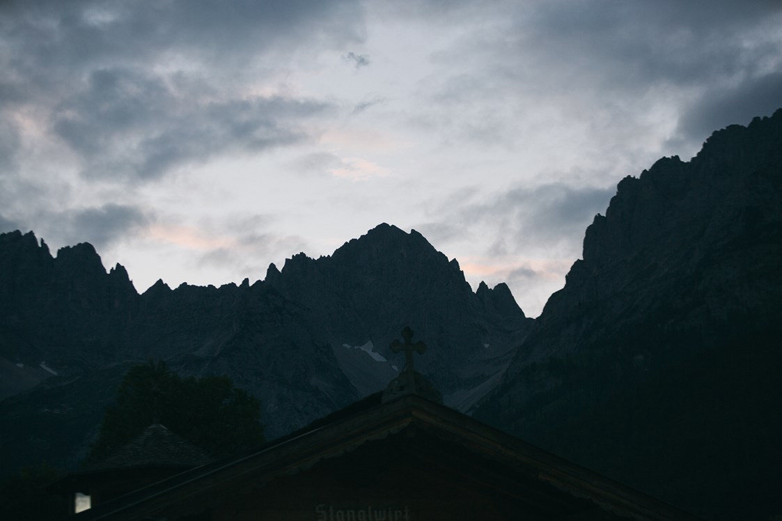 Hochzeitslocation: Traumhafter Blick auf die Berge rund um den Stanglwirt in Tirol.
Foto © formafoto.net - Bio-Hotel Stanglwirt