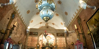 Winterhochzeit - Art der Location: Schloss - Die Schlosskapelle Maria Loretto, für max. 60 Personen Platz. - Schloss Maria Loretto