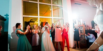 Winterhochzeit - Art der Location: Schloss - Party Gartensaal - Schloss Maria Loretto