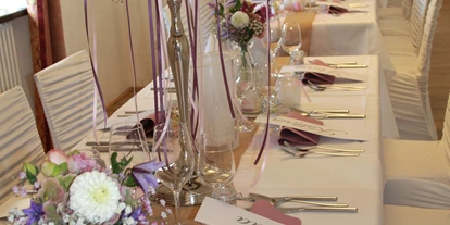 Winterhochzeit - Neumarkt im Mühlkreis - Festtafel im Wappensaal - Burg Kreuzen